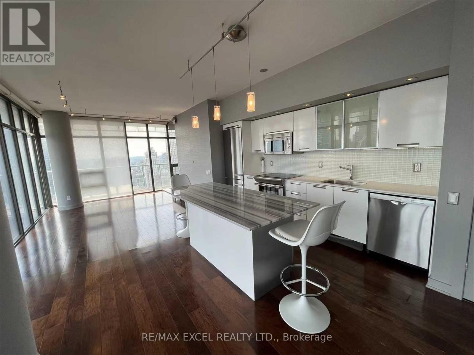 3204 - 33 Charles Street E, Toronto, Ontario  M4Y 0A2 - Photo 11 - C12164272