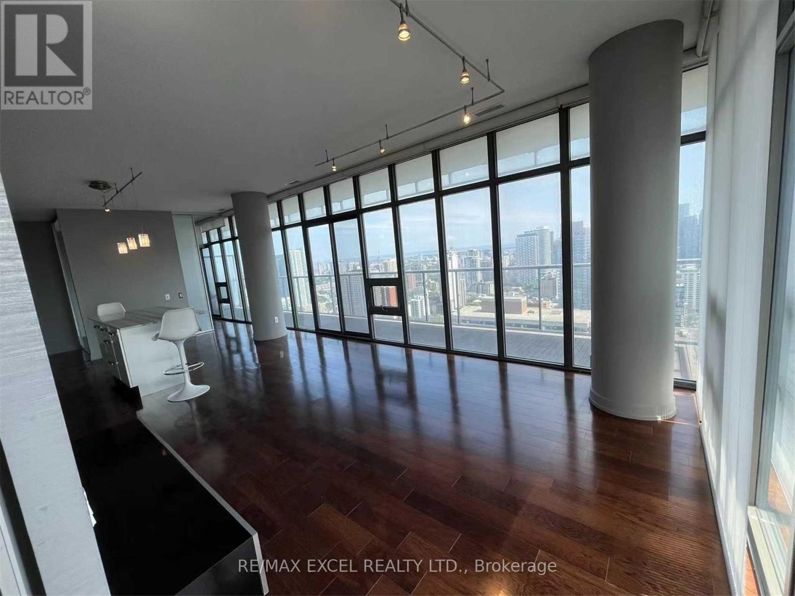 3204 - 33 Charles Street E, Toronto, Ontario  M4Y 0A2 - Photo 5 - C12164272