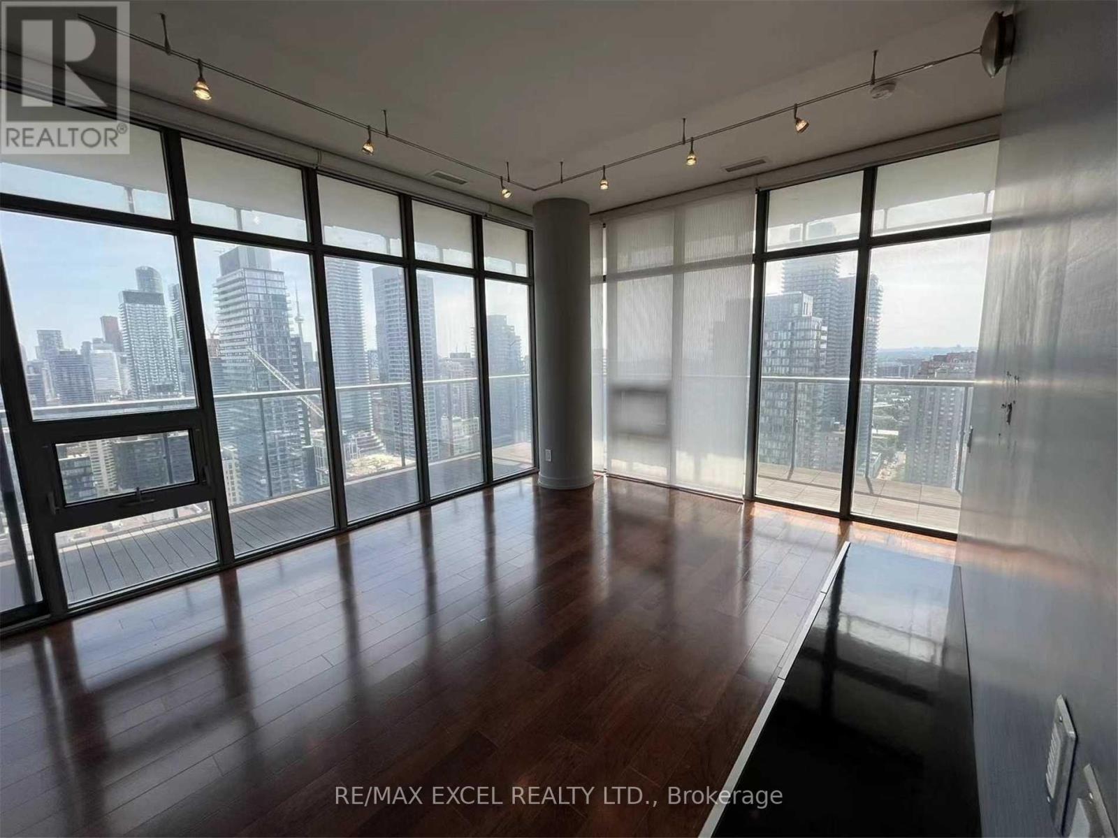 3204 - 33 Charles Street E, Toronto, Ontario  M4Y 0A2 - Photo 6 - C12164272