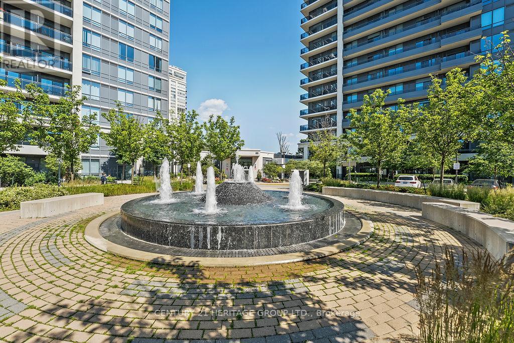 406 - 85 North Park Road, Vaughan, Ontario  L4J 0H9 - Photo 2 - N12164250