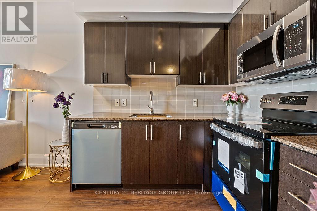 406 - 85 North Park Road, Vaughan, Ontario  L4J 0H9 - Photo 5 - N12164250