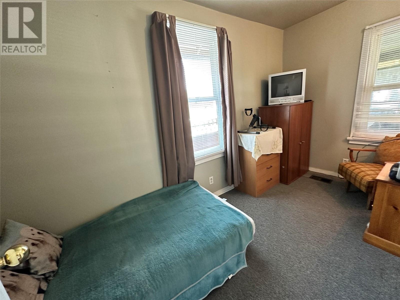 1744 Noran Street, Trail, BC V1R1W9