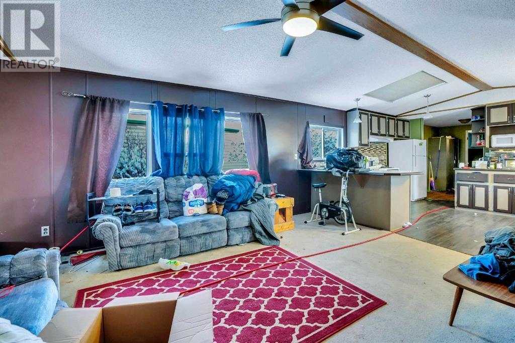 210 Erin Woods Circle Se, Calgary, Alberta  T2B 3E1 - Photo 8 - A2204878