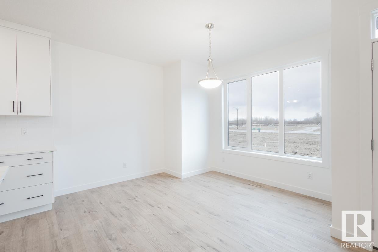2119 209 St Nw, Edmonton, Alberta  T6M 2X6 - Photo 10 - E4437686