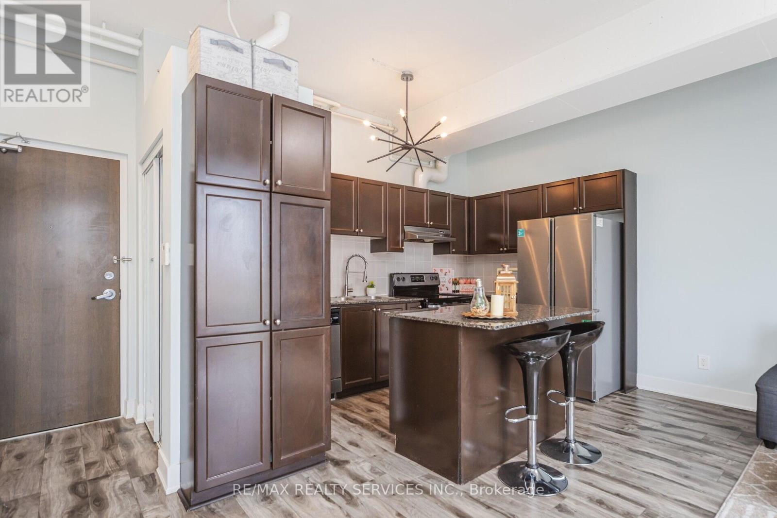 303 - 9 George Street E, Brampton, Ontario  L6Y 1P4 - Photo 13 - W12164267