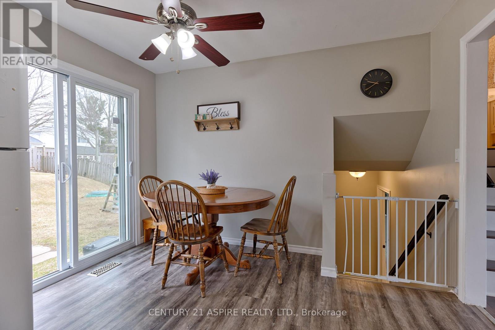 83 Hemlock Street, Petawawa, Ontario  K8H 3C3 - Photo 12 - X12106292