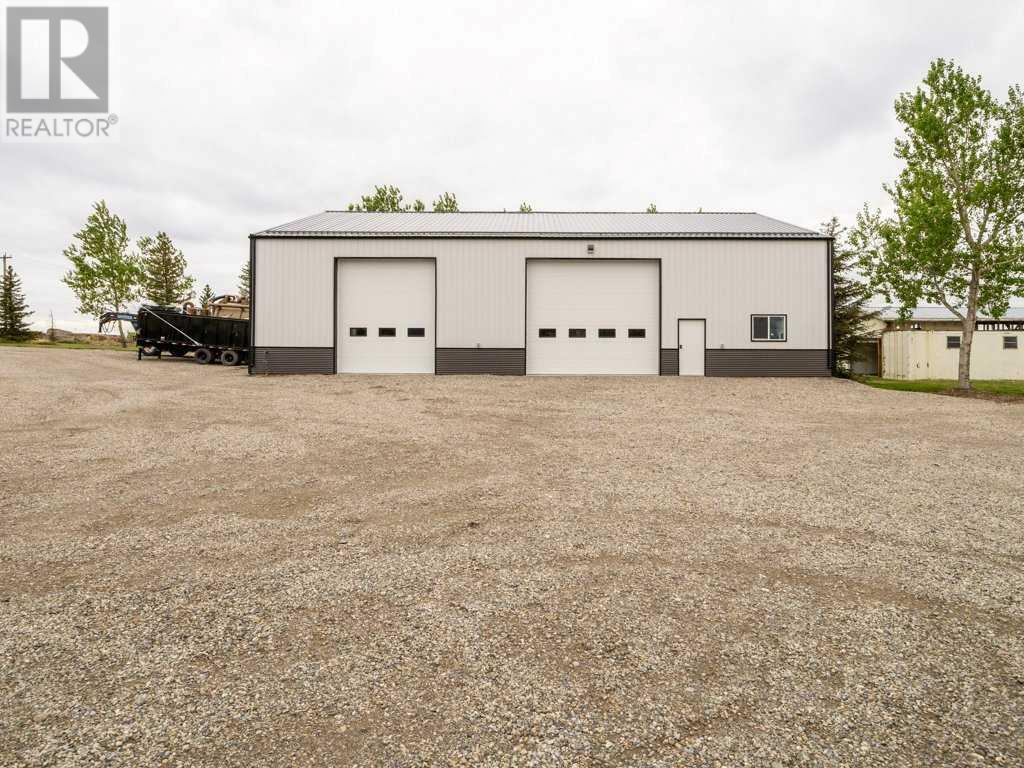 263020 Twn Rd 90, Fort Macleod, Alberta  T0L 0Z0 - Photo 2 - A2222057