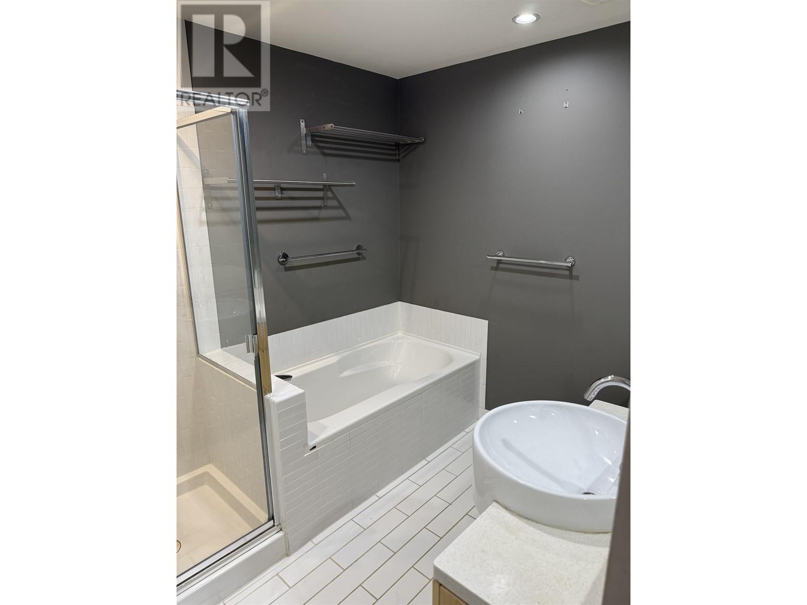 206 345 Water Street, Vancouver, British Columbia  V6B 1B8 - Photo 2 - R3005039