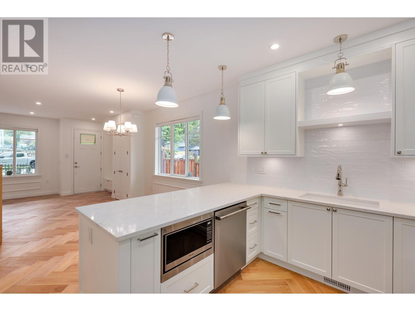 259 E 23rd Street, North Vancouver, British Columbia  V7L 3E4 - Photo 8 - R3005790