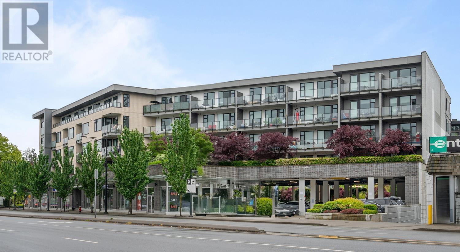 409 725 MARINE DRIVE, North Vancouver, British Columbia
