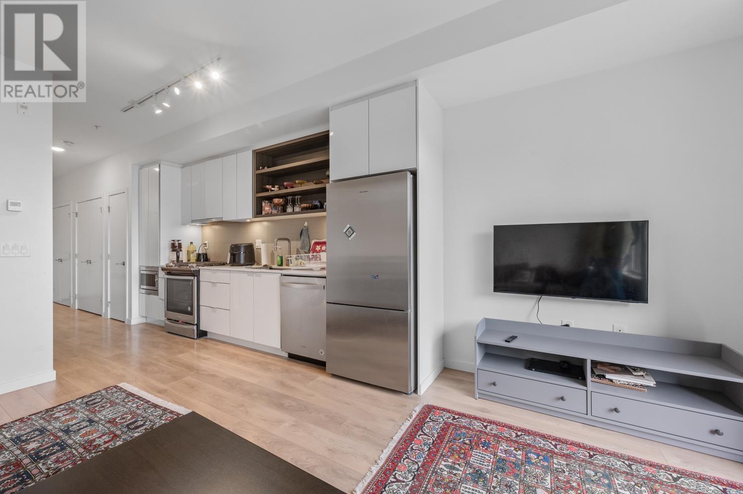 409 725 Marine Drive, North Vancouver, British Columbia  V7M 0G2 - Photo 4 - R3005795