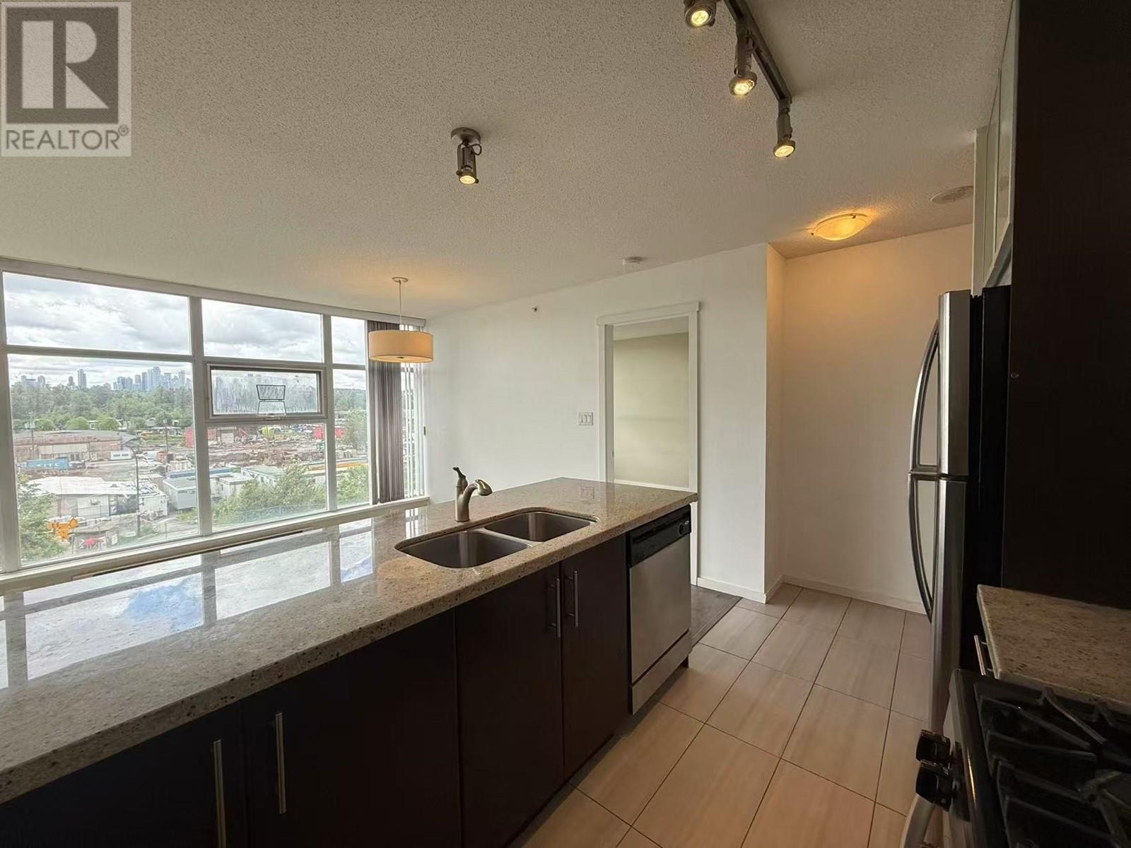 506 2289 Yukon Crescent, Burnaby, British Columbia  V5C 0B2 - Photo 3 - R3005796
