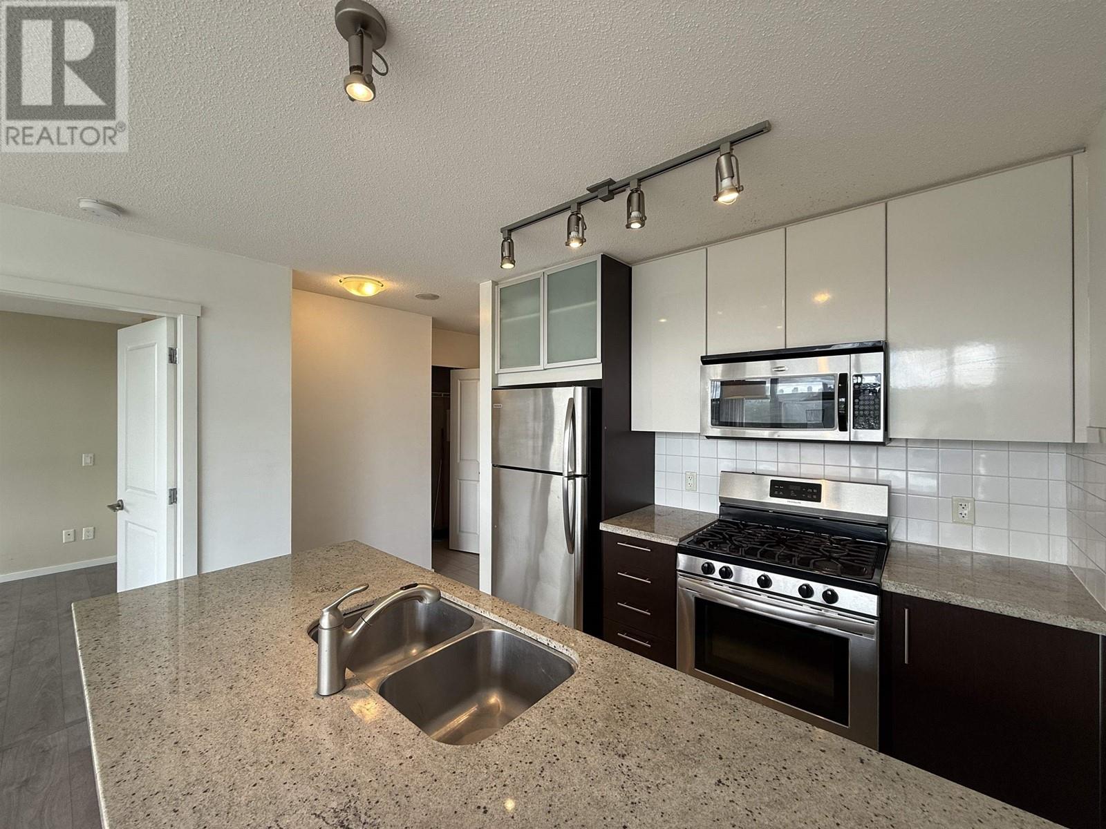 506 2289 Yukon Crescent, Burnaby, British Columbia  V5C 0B2 - Photo 5 - R3005796