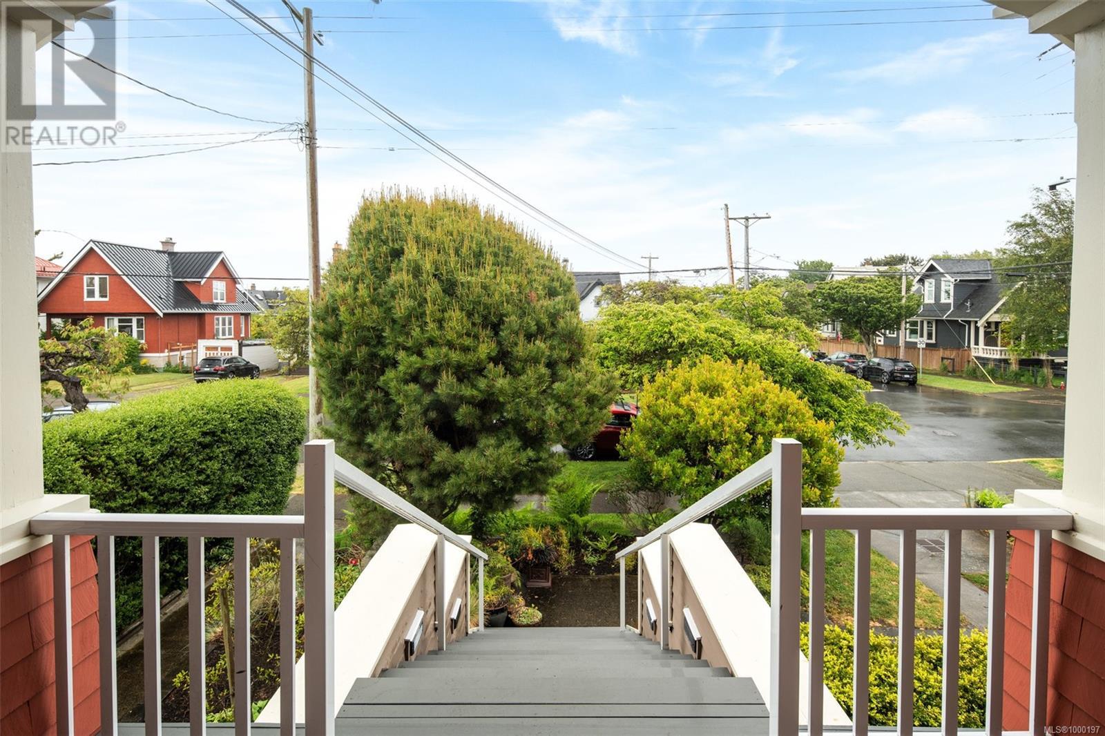 1 80 Moss St, Victoria, British Columbia  V8V 4L8 - Photo 3 - 1000197