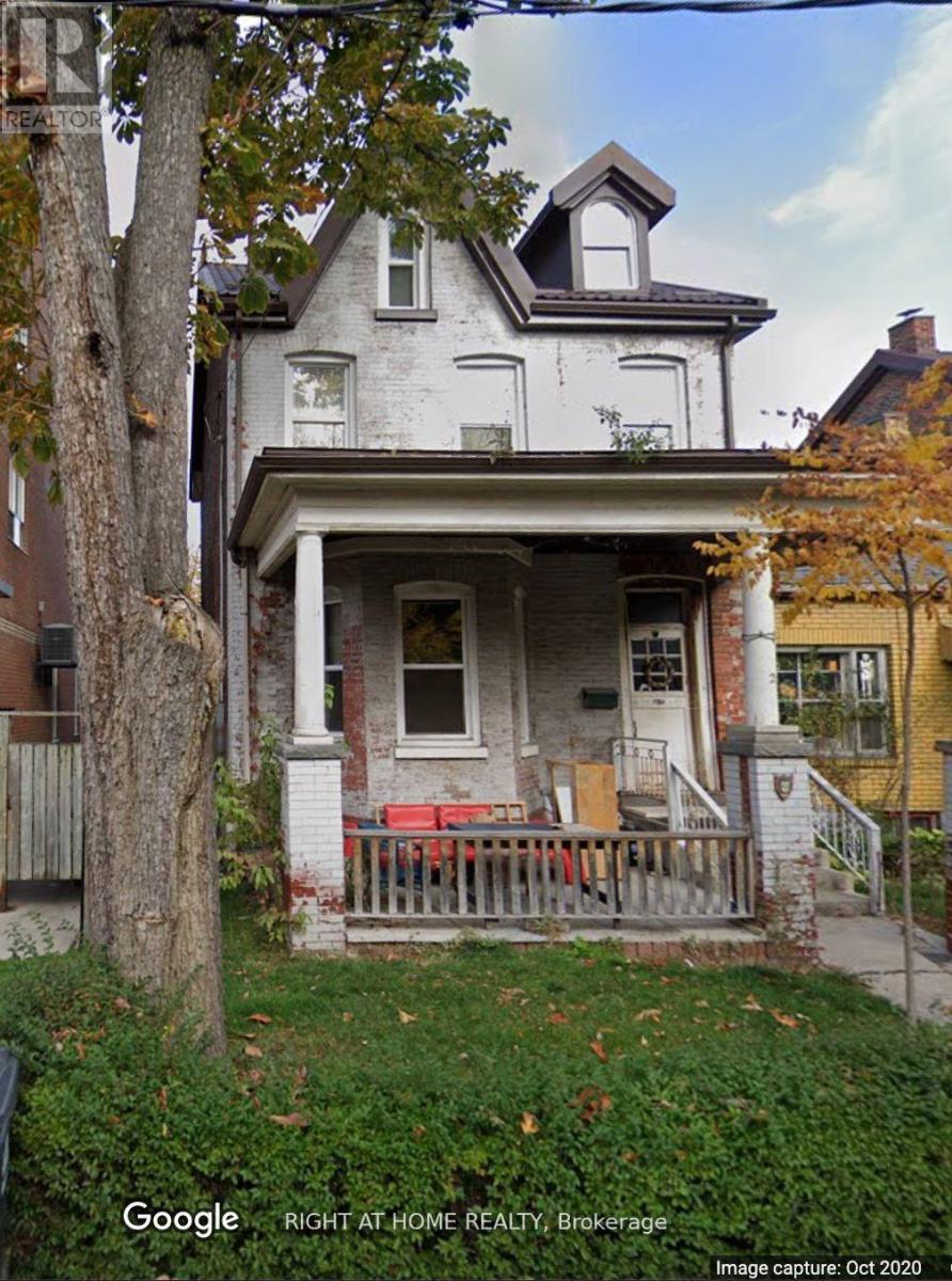 28 D'arcy Street, Toronto, Ontario  M5T 1J7 - Photo 1 - C12164292