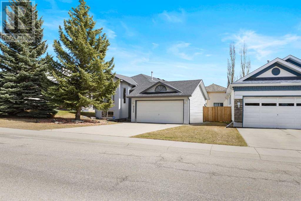 Property at 9095 Scurfield Drive NW image 4
