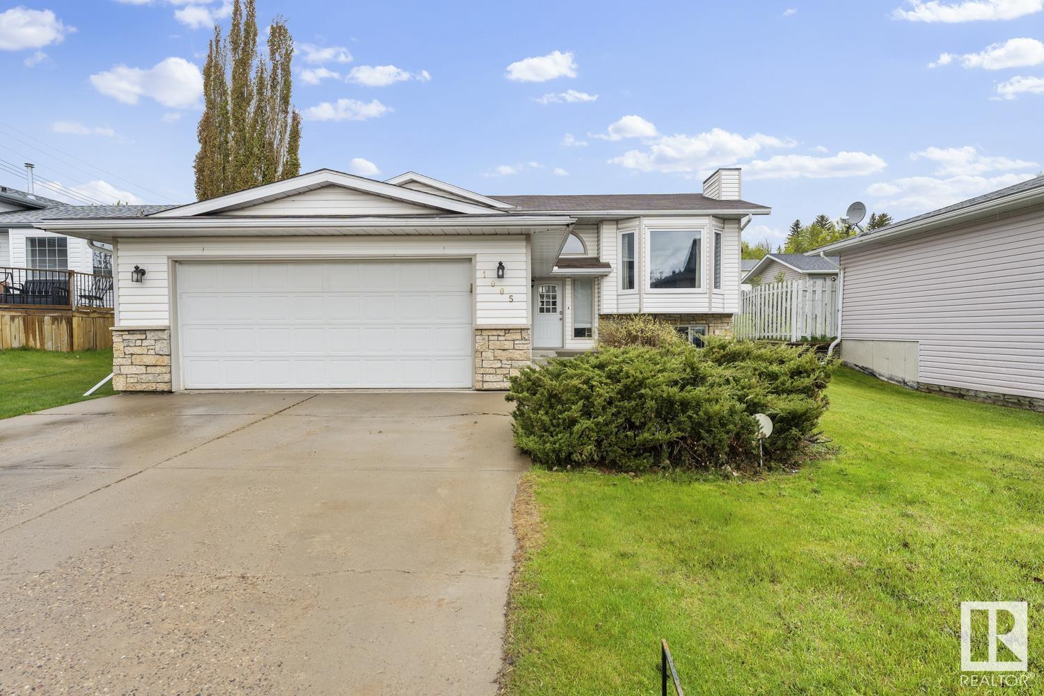 1005 11 St, Cold Lake, Alberta  T9M 1K2 - Photo 1 - E4437690
