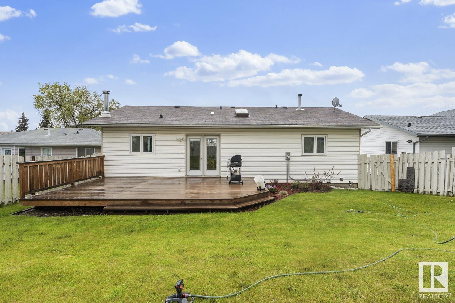1005 11 St, Cold Lake, Alberta  T9M 1K2 - Photo 4 - E4437690