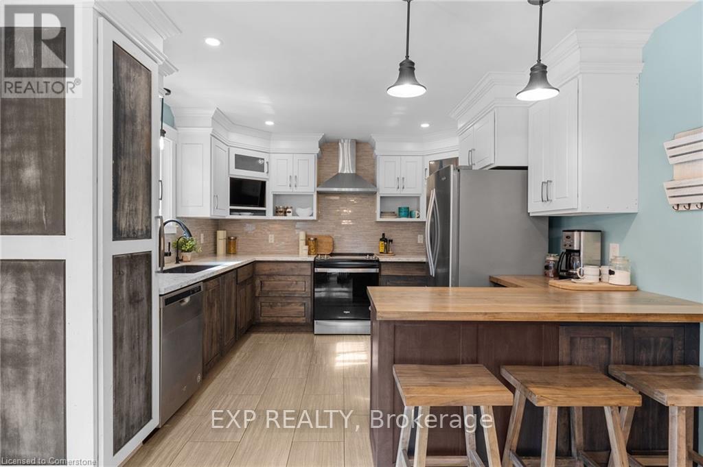 Property at 2648 WILSON PLACE image 4