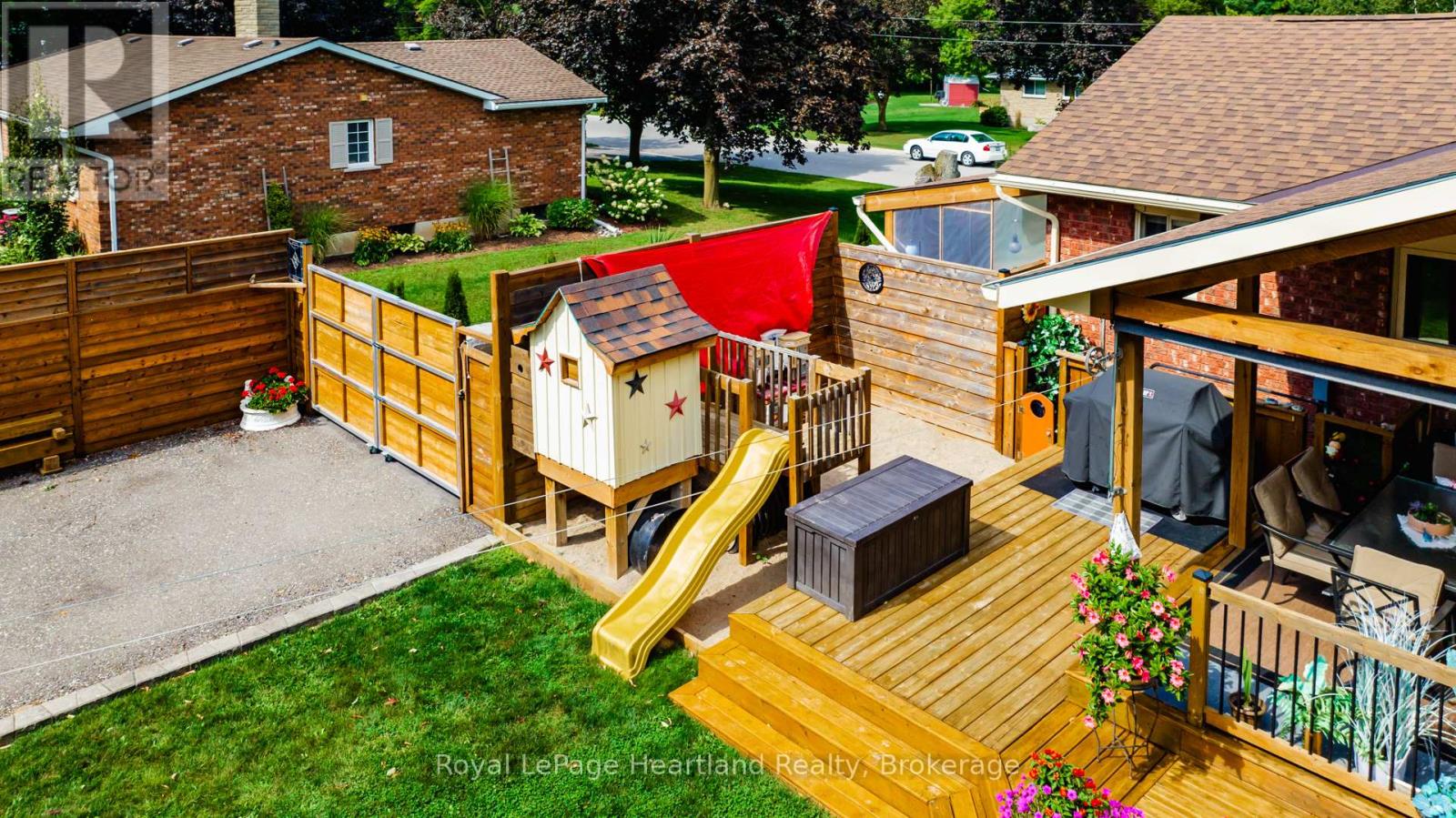 30 North Street, Huron East, Ontario  N0K 1G0 - Photo 28 - X12161110