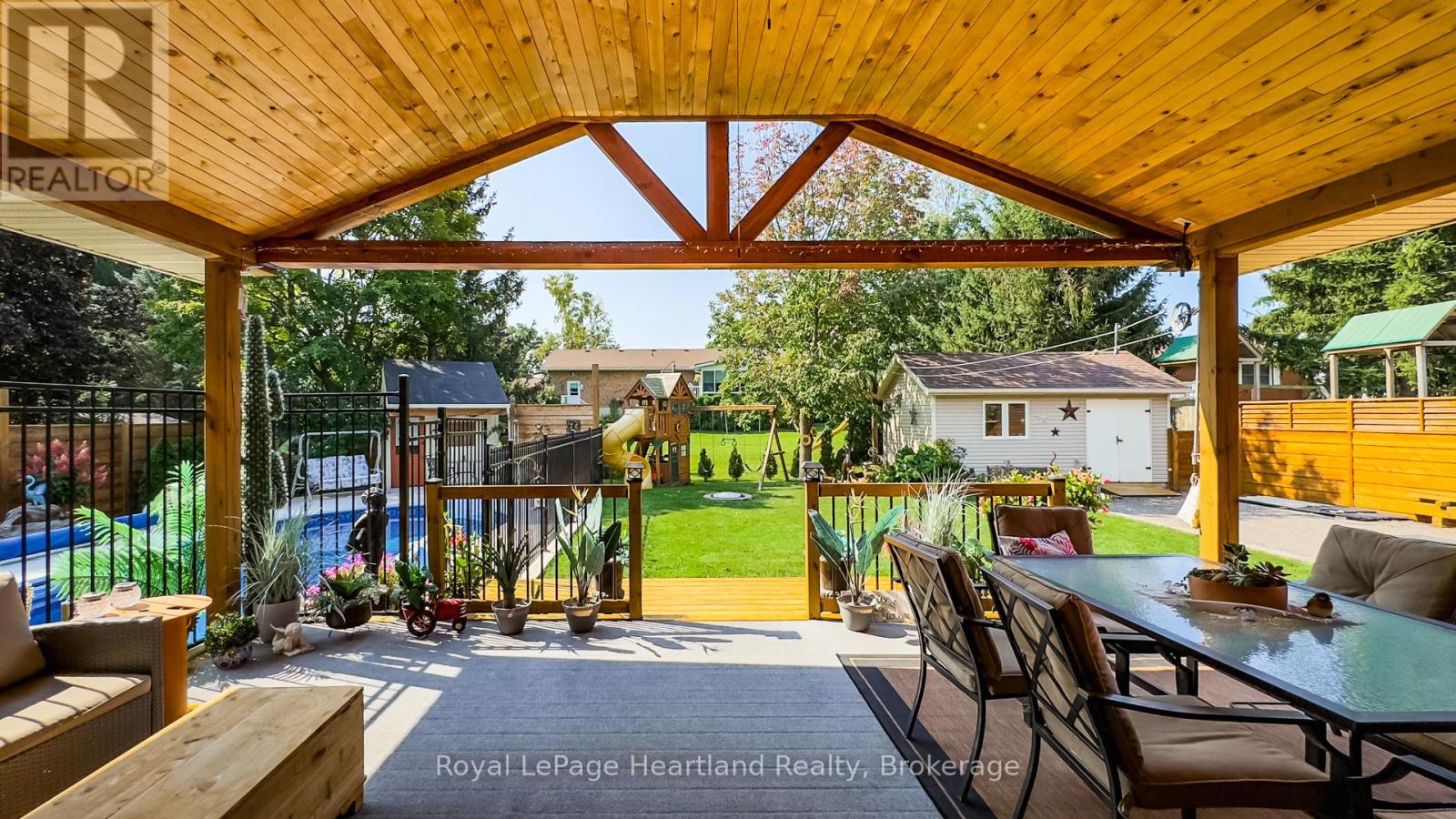 30 North Street, Huron East, Ontario  N0K 1G0 - Photo 33 - X12161110
