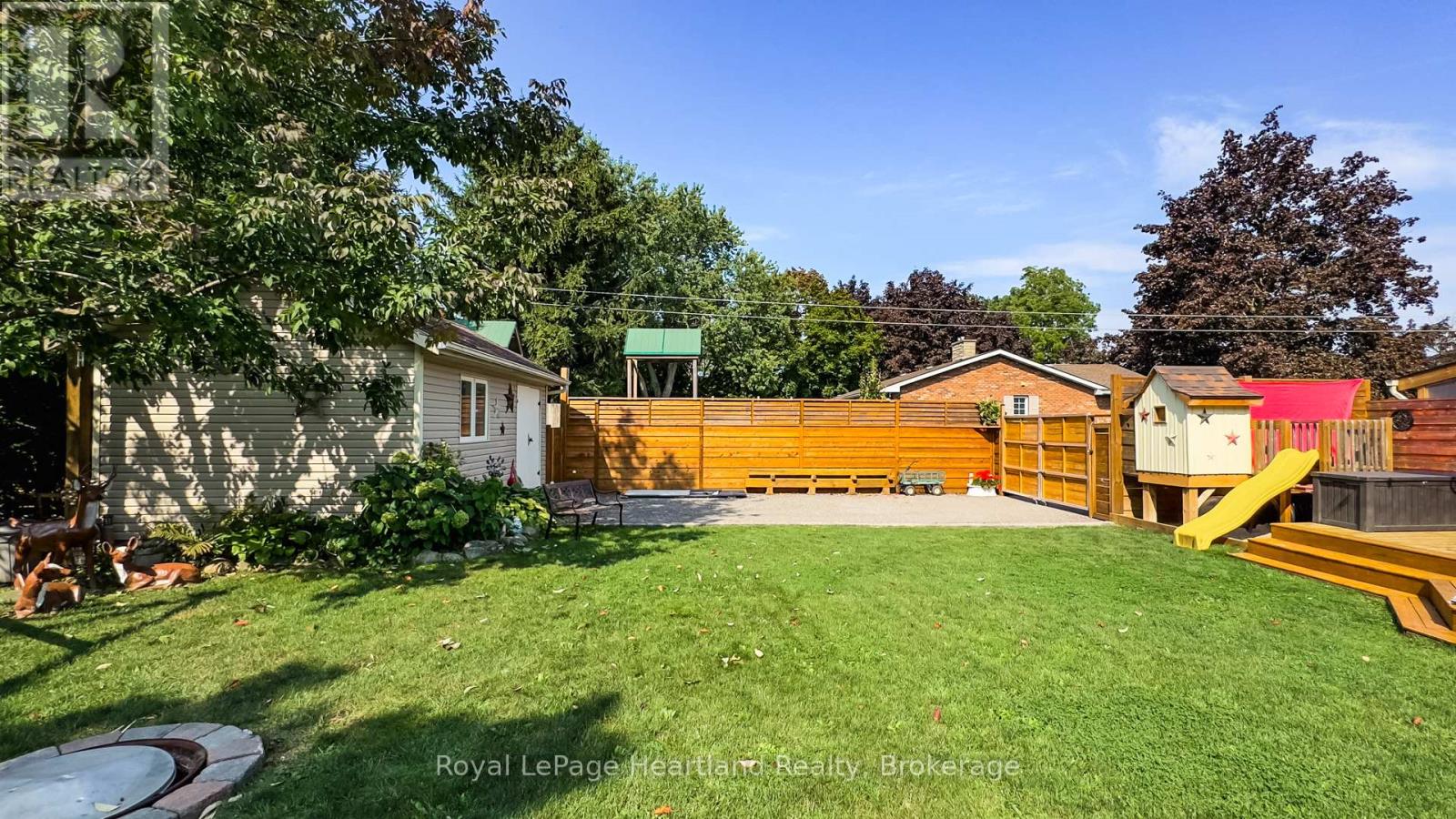 30 North Street, Huron East, Ontario  N0K 1G0 - Photo 38 - X12161110