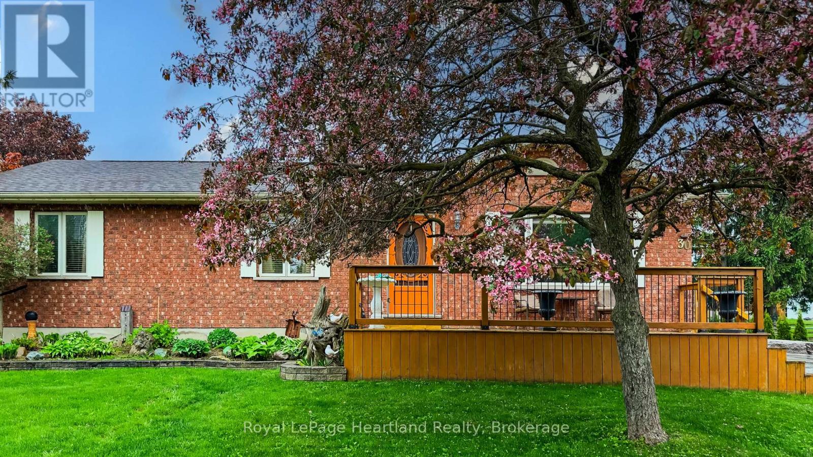 30 North Street, Huron East, Ontario  N0K 1G0 - Photo 45 - X12161110