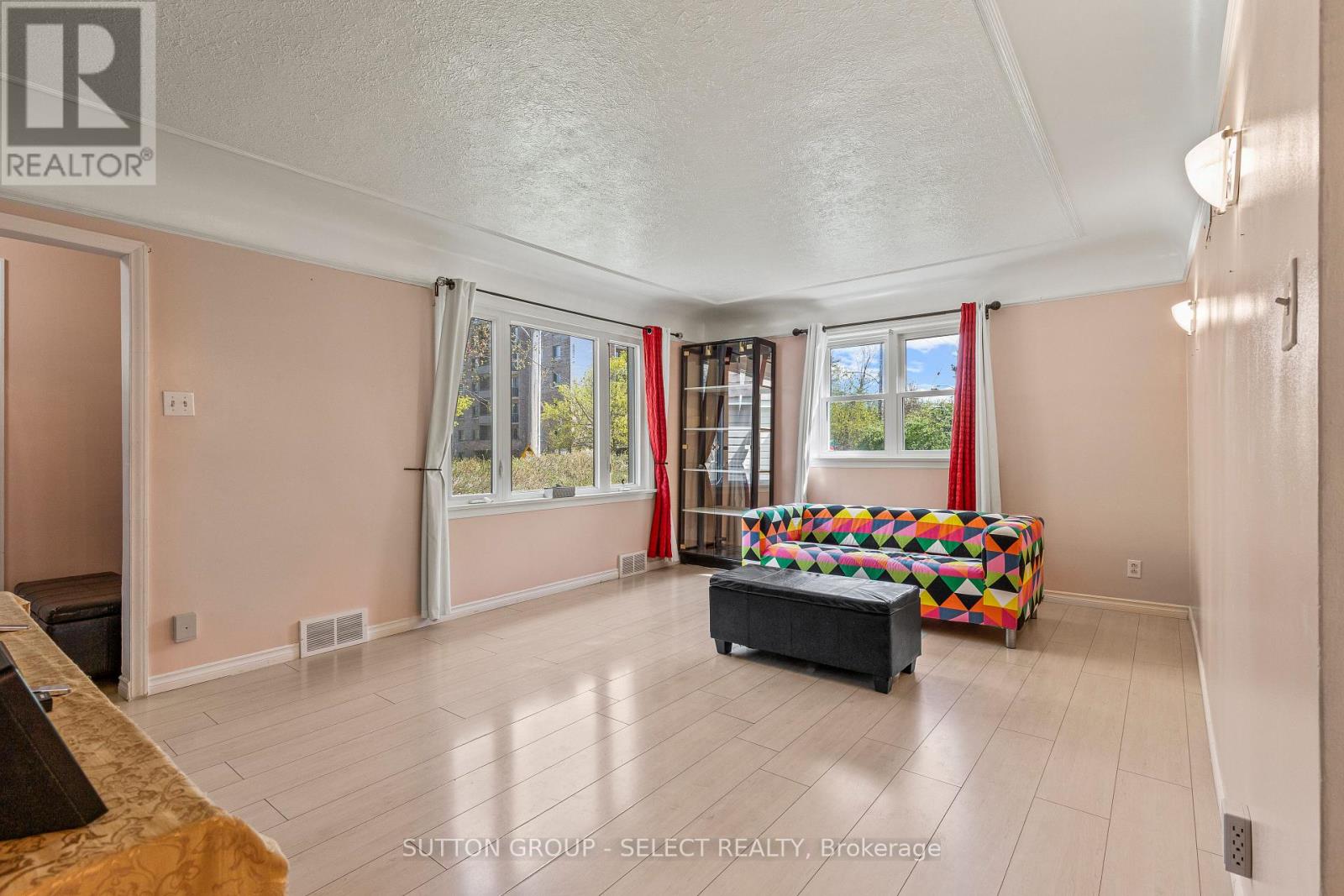 389 Northbrae Drive, London East, Ontario  N5Y 2G9 - Photo 6 - X12163707