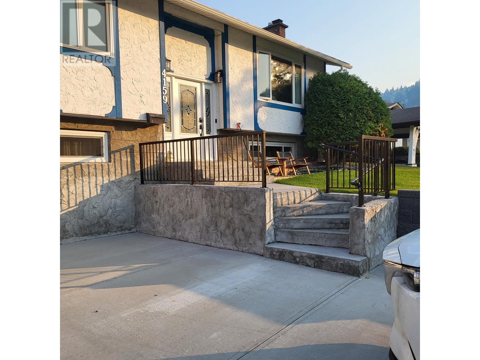 Property at 4159 NEHRING AVENUE image 2
