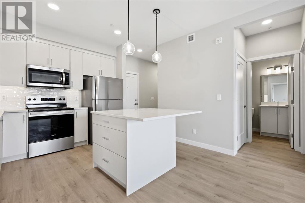 Property at 104, 660 Shawnee Square SW image 3