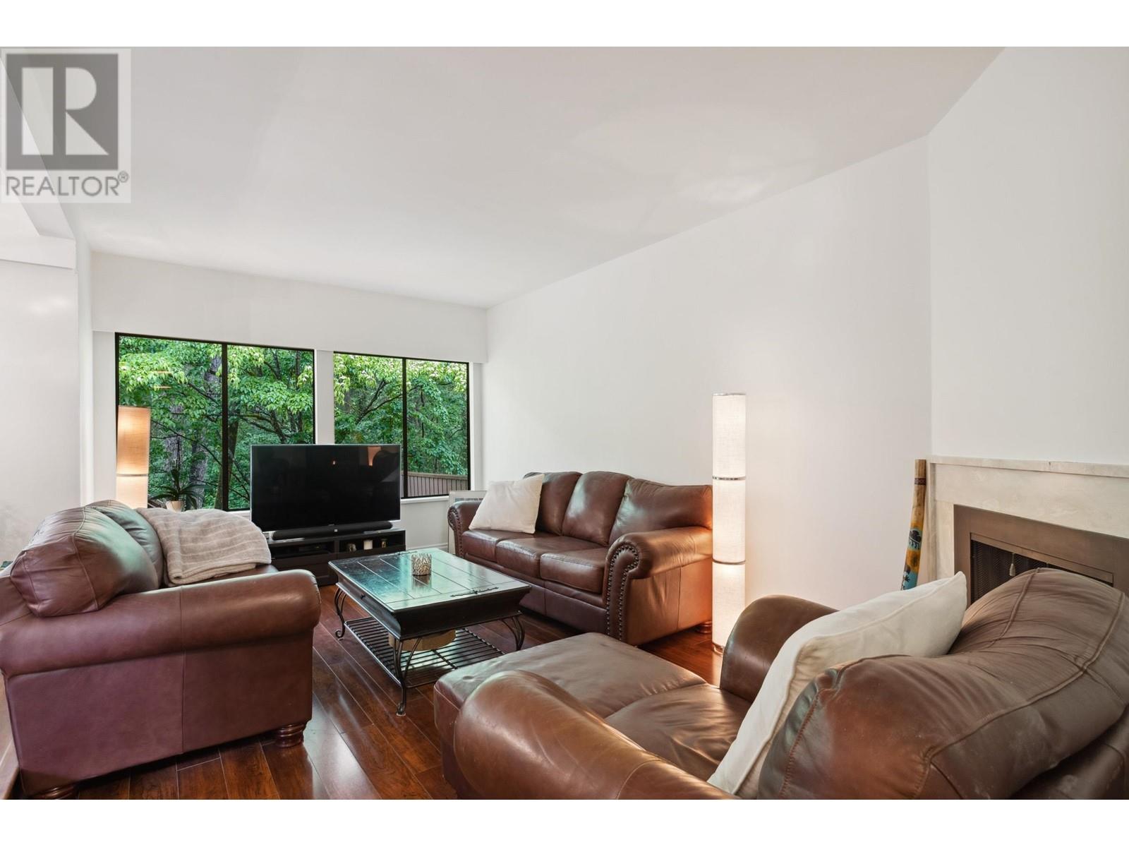 1912 Purcell Way, North Vancouver, British Columbia  V7J 3K3 - Photo 4 - R3005762