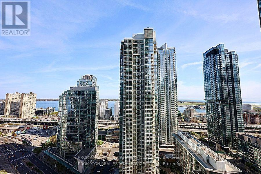 2208 - 1 Concord Cityplace Way, Toronto, Ontario  M5V 0X3 - Photo 14 - C12164302