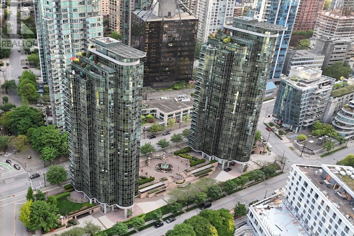 1704 555 JERVIS STREET, Vancouver, British Columbia