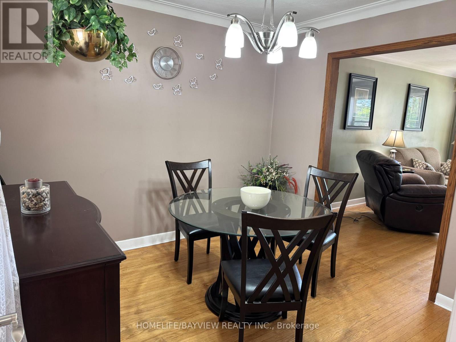 240 Jacey Anne Drive, Richmond Hill, Ontario  L4C 4N5 - Photo 9 - N12162405