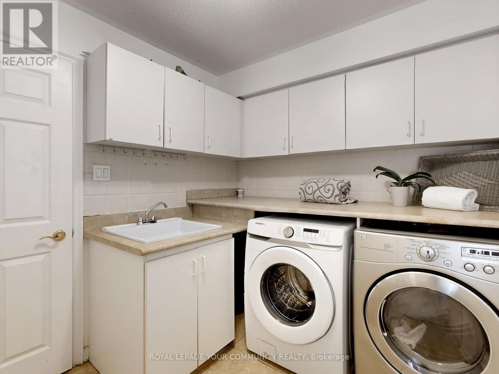 123 Kingsnorth Boulevard, Vaughan, Ontario  L4L 8J6 - Photo 16 - N12164314