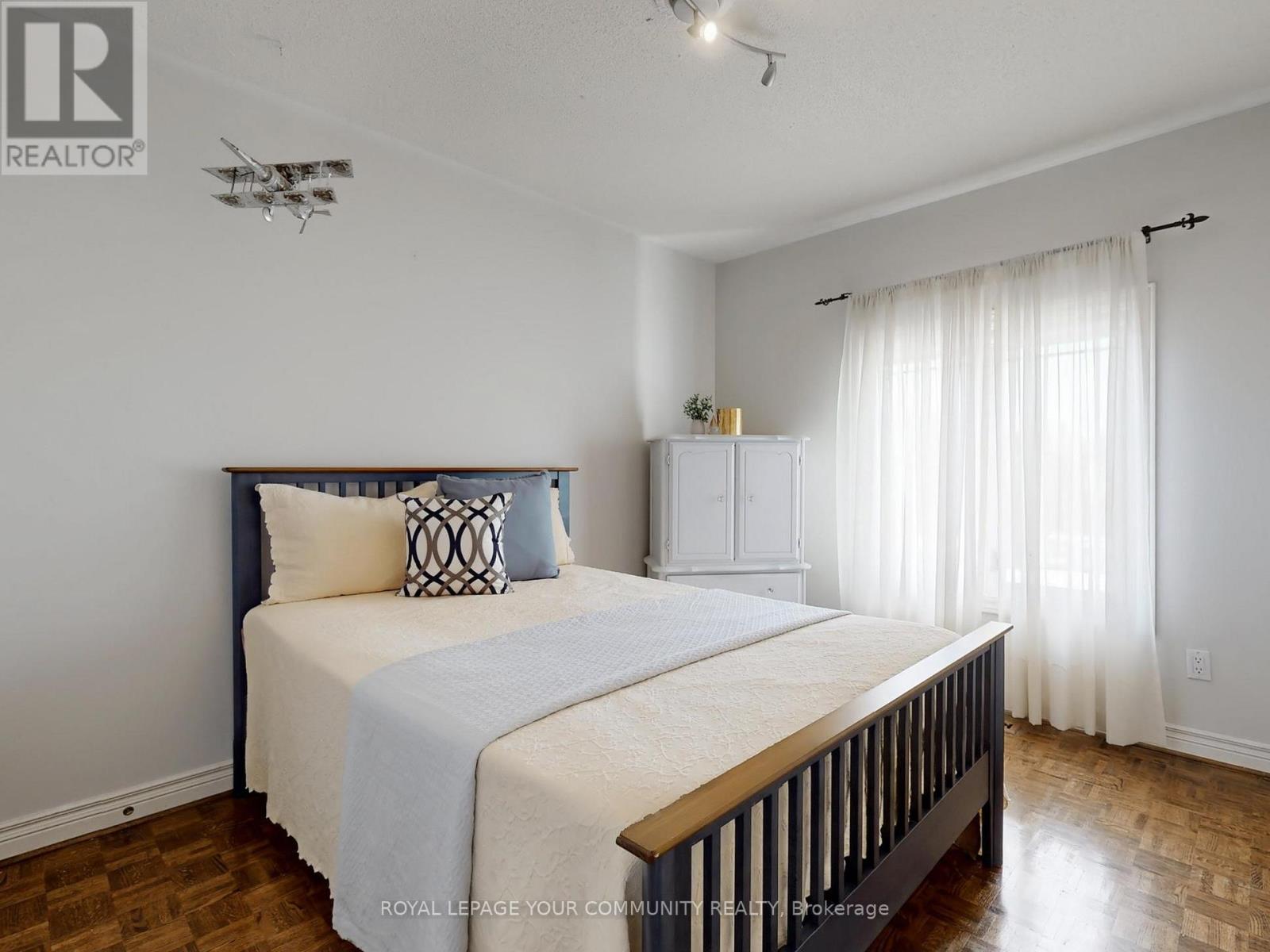 123 Kingsnorth Boulevard, Vaughan, Ontario  L4L 8J6 - Photo 23 - N12164314