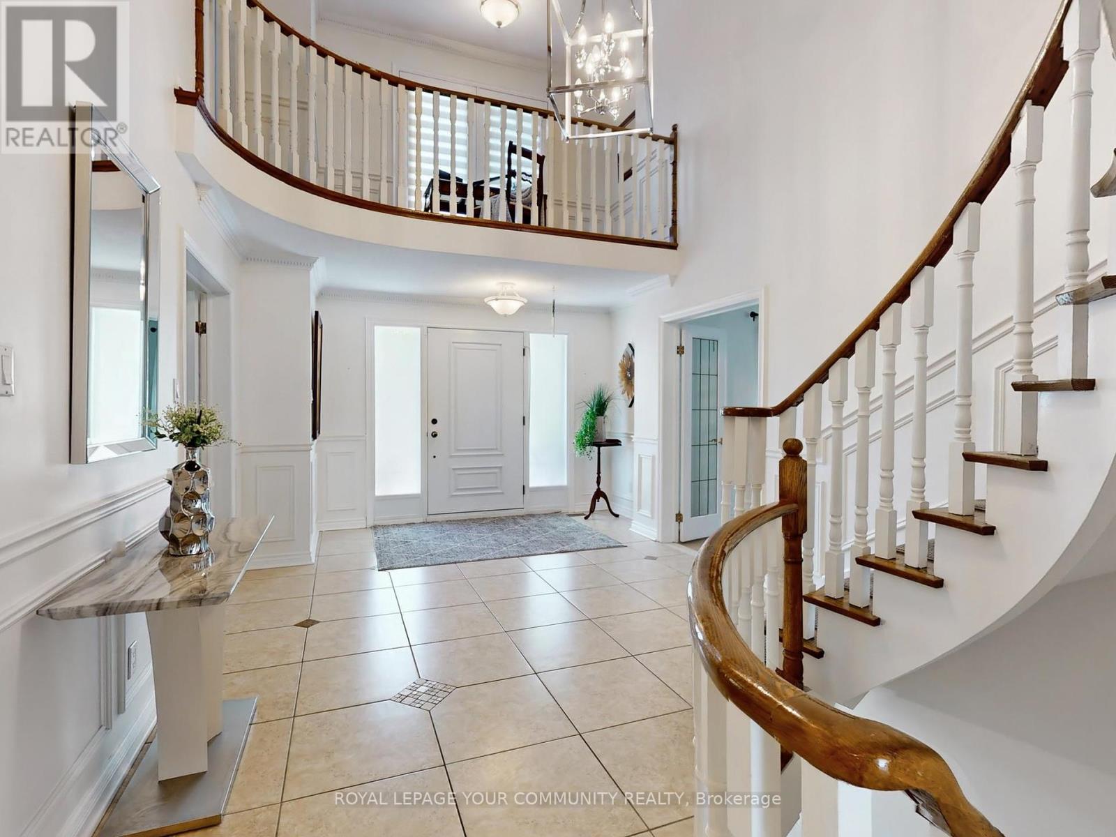 123 Kingsnorth Boulevard, Vaughan, Ontario  L4L 8J6 - Photo 5 - N12164314