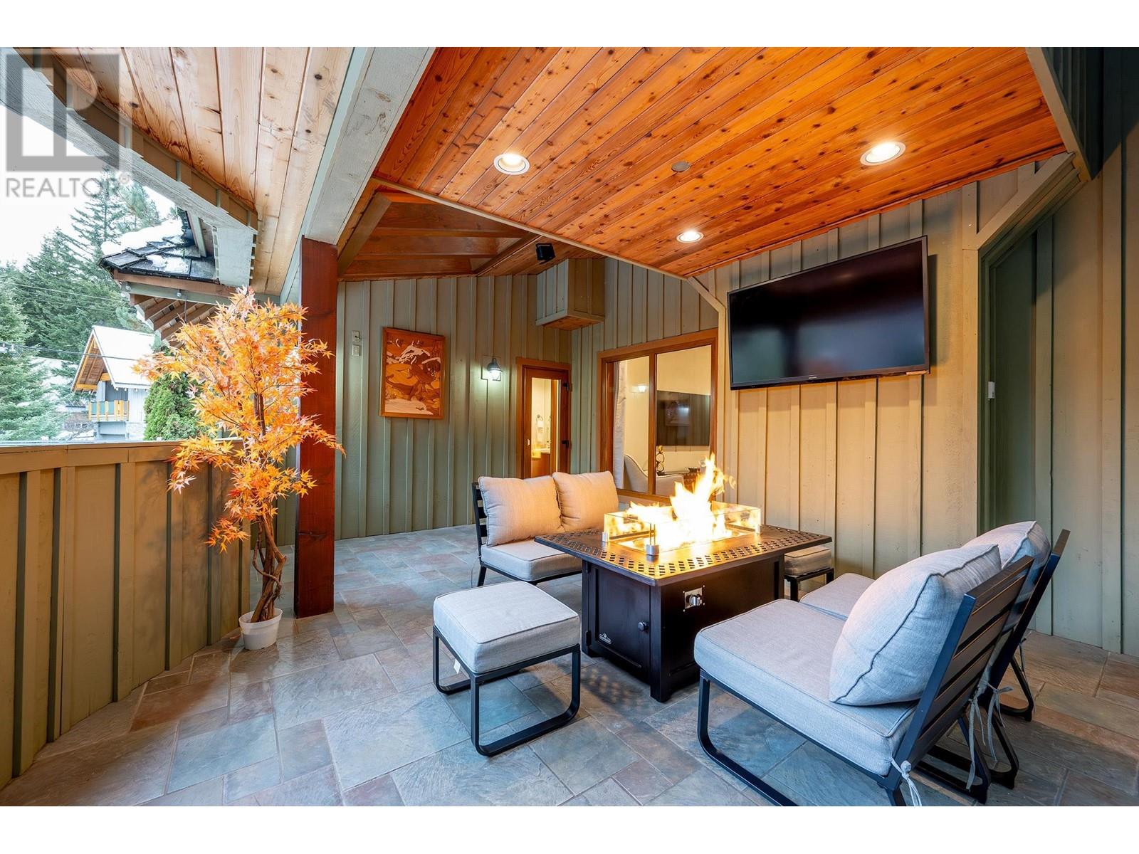 3012 Alpine Crescent, Whistler, British Columbia  V8E 0B8 - Photo 12 - R3005304