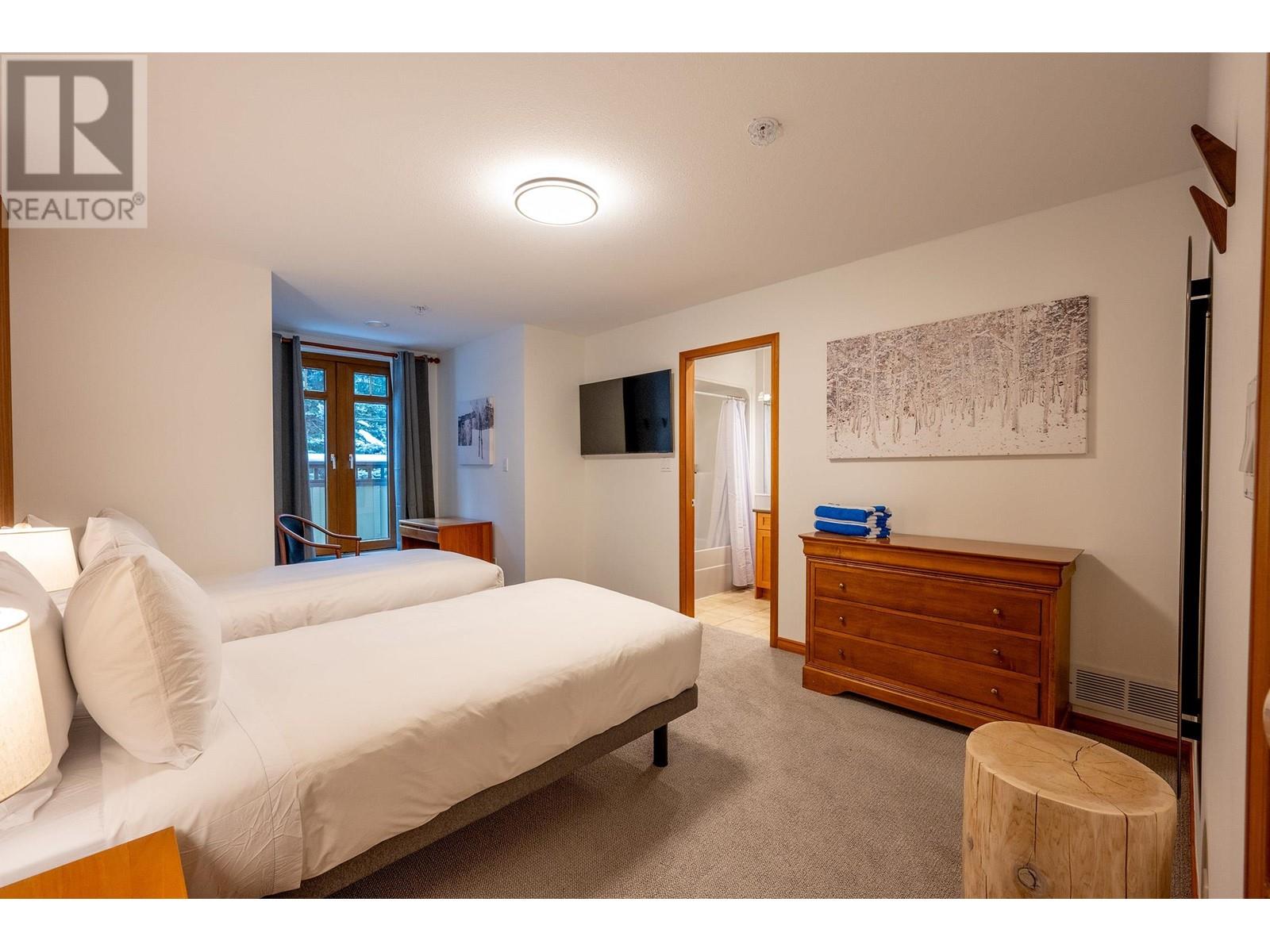 3012 Alpine Crescent, Whistler, British Columbia  V8E 0B8 - Photo 11 - R3005304