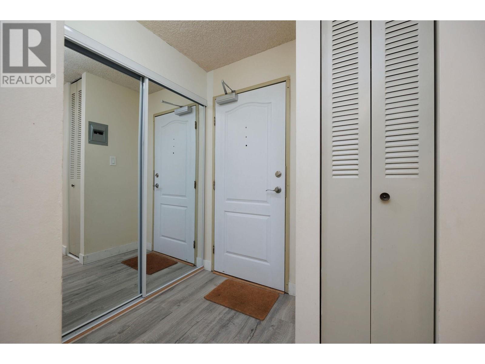 708 2012 Fullerton Avenue, North Vancouver, British Columbia  V7P 3E3 - Photo 17 - R3005809
