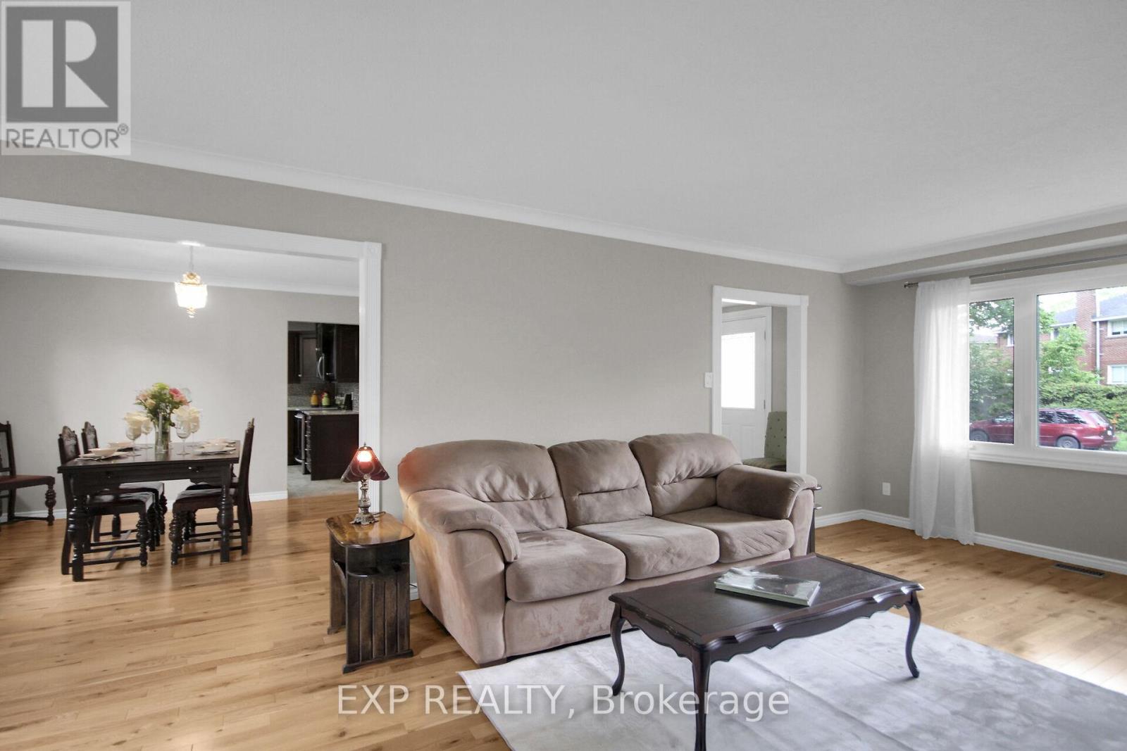 2001 Neepawa Avenue, Ottawa, Ontario  K2A 3L4 - Photo 16 - X12161094