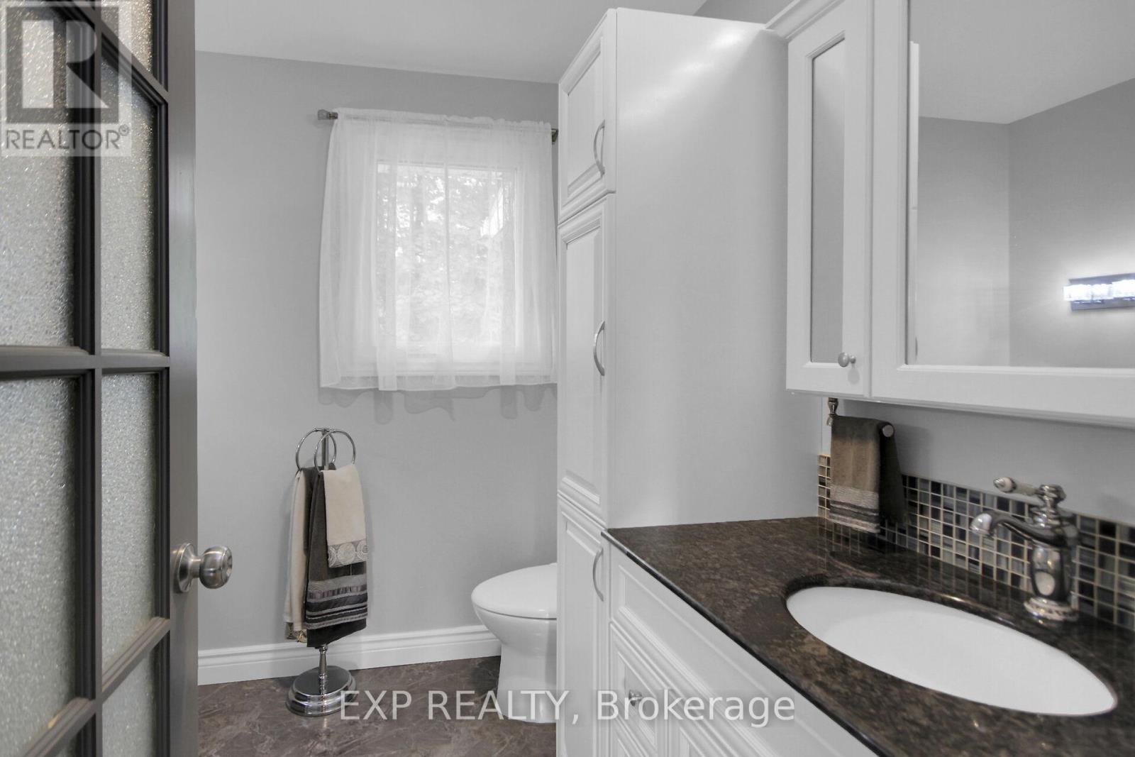2001 Neepawa Avenue, Ottawa, Ontario  K2A 3L4 - Photo 34 - X12161094