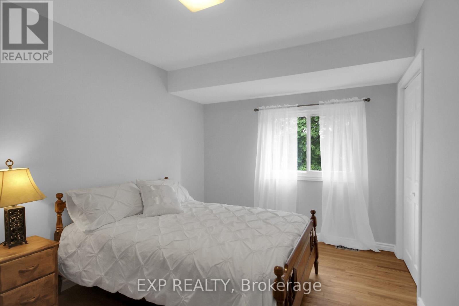 2001 Neepawa Avenue, Ottawa, Ontario  K2A 3L4 - Photo 37 - X12161094