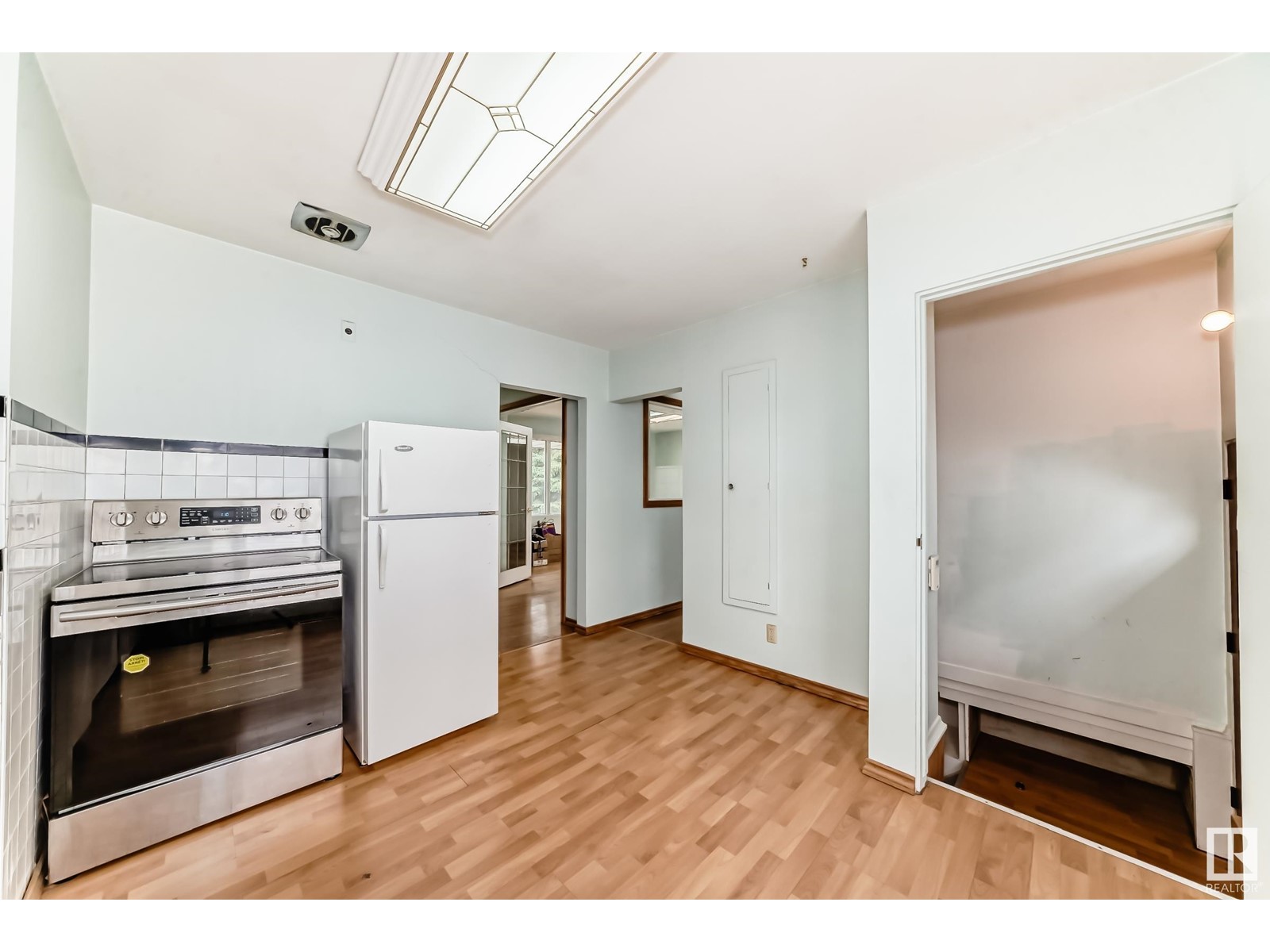 6427 87 St Nw, Edmonton, Alberta  T6E 2Y5 - Photo 8 - E4437673