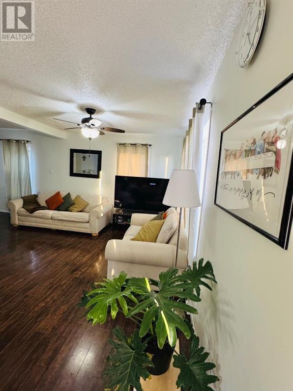 31 Martin Crossing Park Ne, Calgary, Alberta  T3J 3N6 - Photo 15 - A2200188