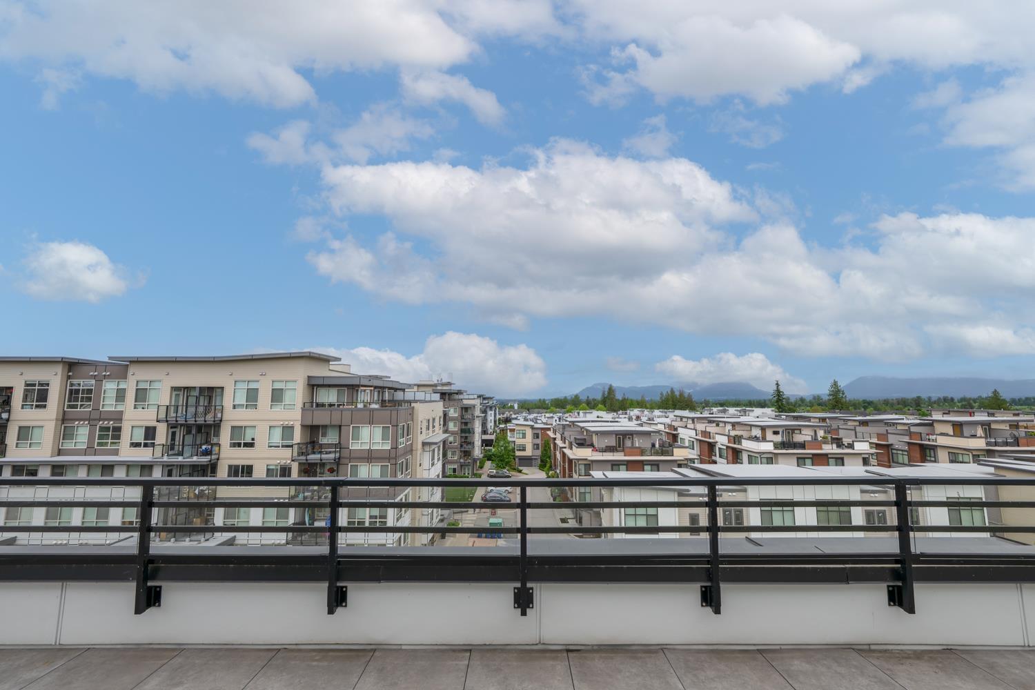 B606 20838 78b Avenue, Langley, British Columbia  V2Y 3M2 - Photo 1 - R3005644