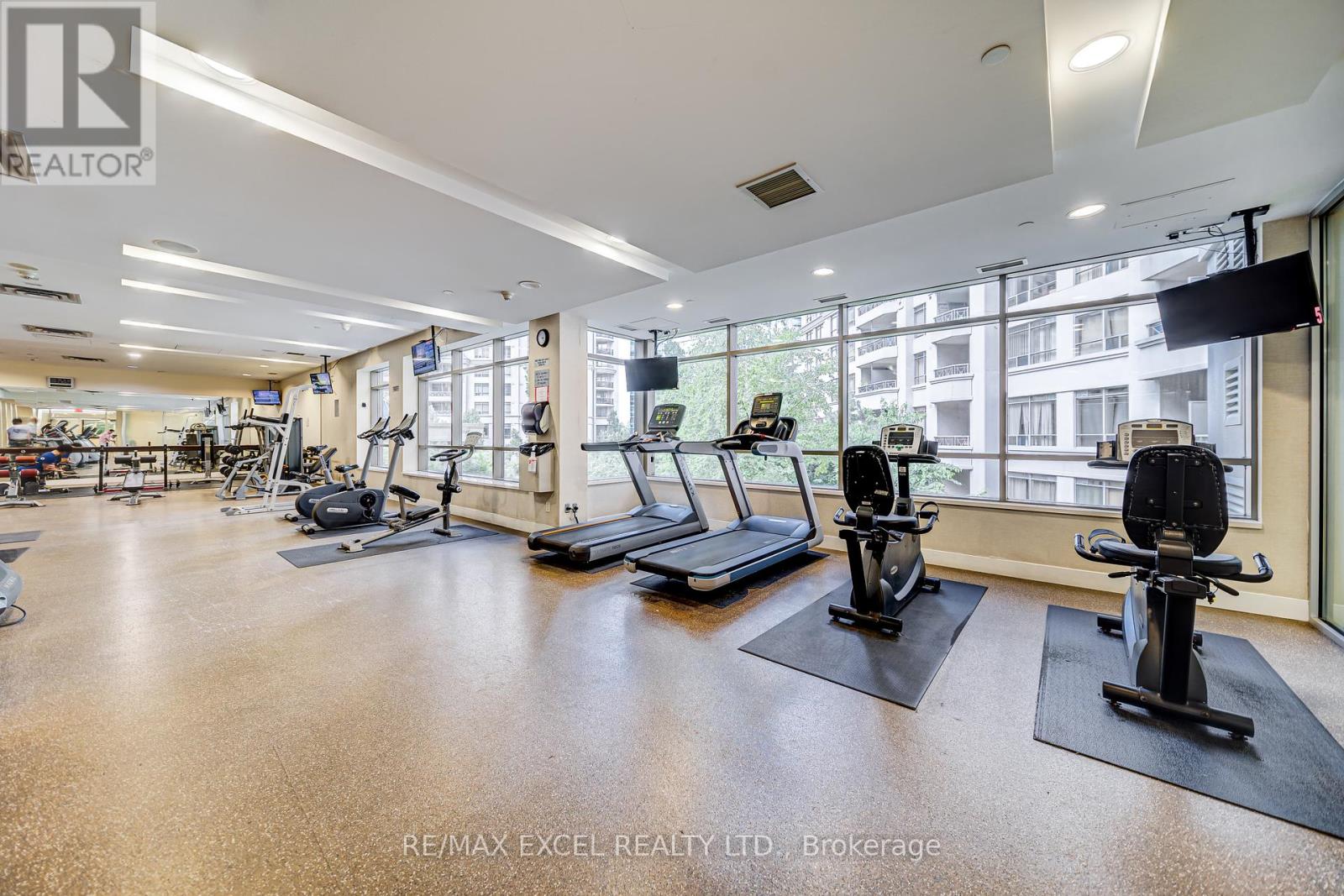 Gph9 - 3880 Duke Of York Boulevard, Mississauga, Ontario  L5B 4M7 - Photo 33 - W12152731