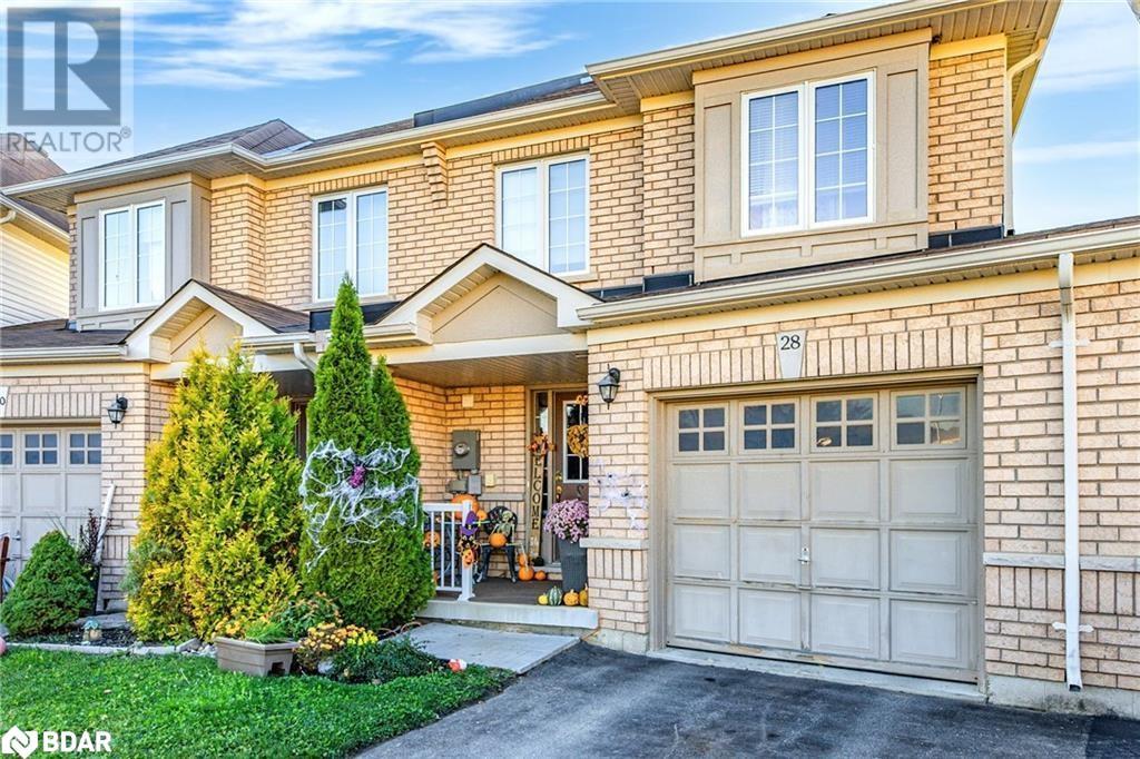 28 LANCASTER Court, Barrie, Ontario
