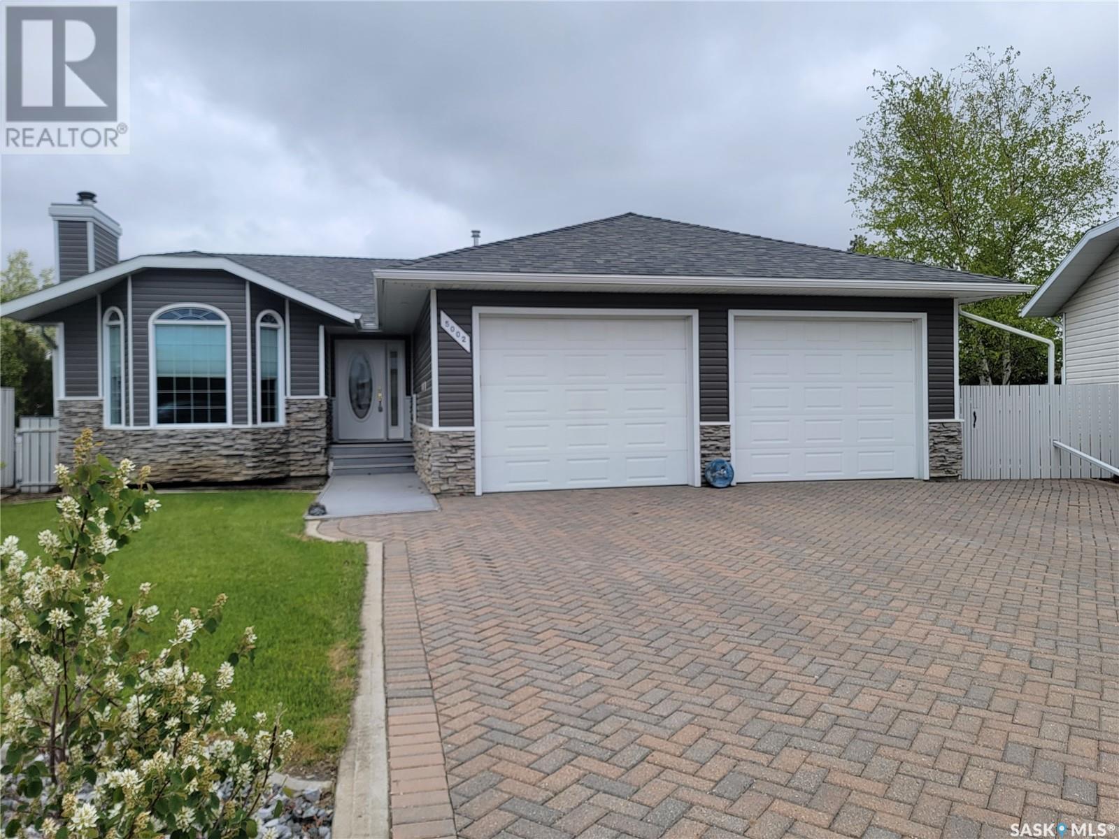 5002 Mirror DRIVE, Macklin, Saskatchewan
