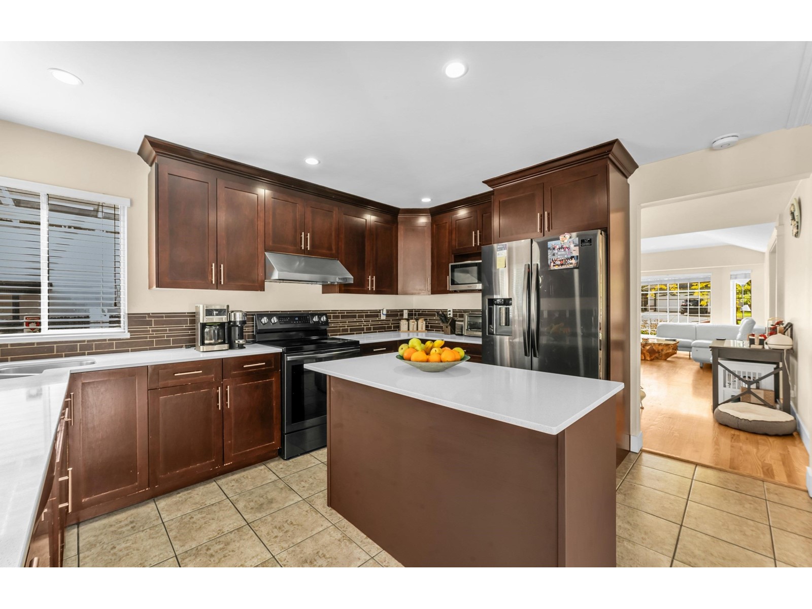 15295 111a Avenue, Surrey, British Columbia  V3R 0G4 - Photo 6 - R3005793